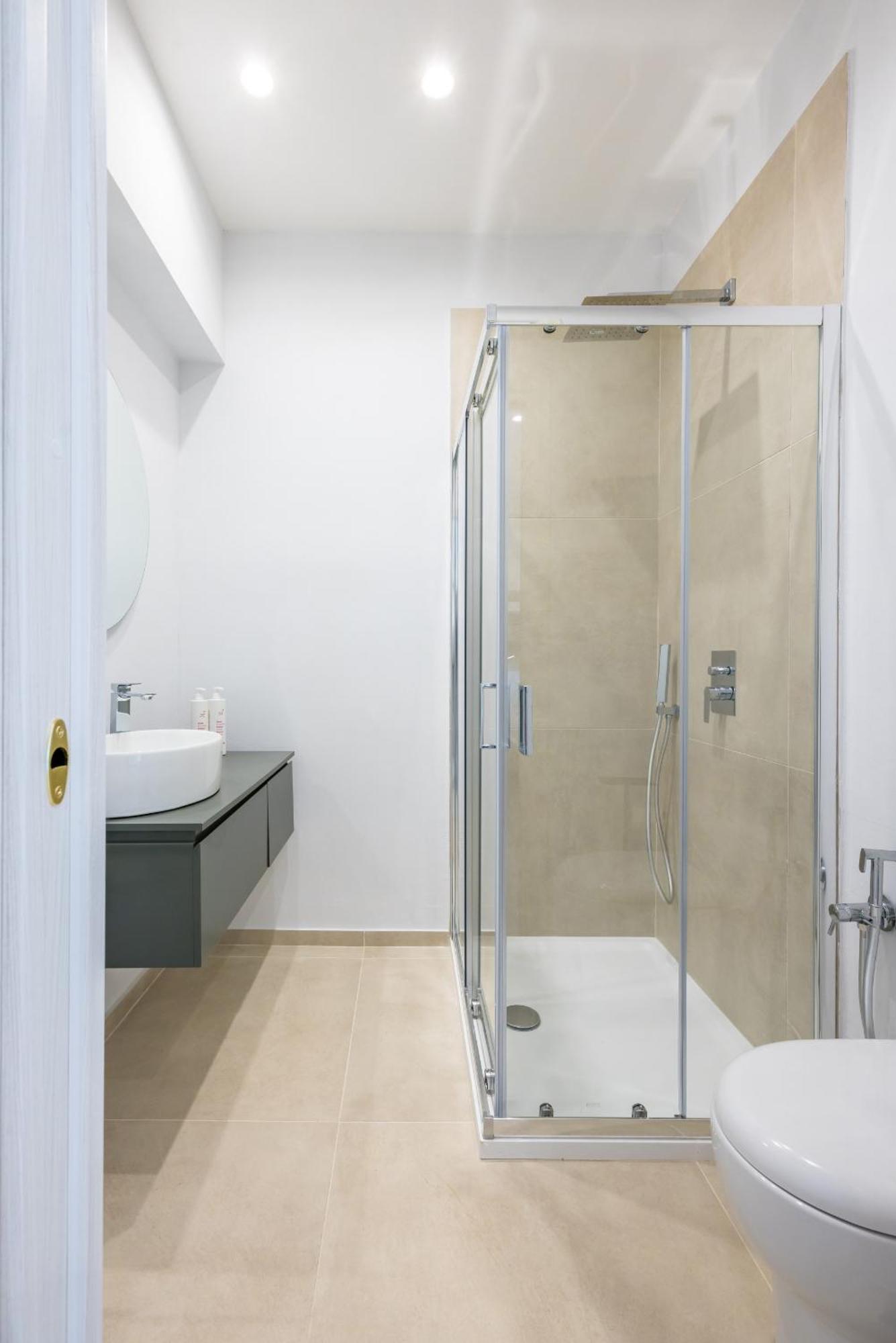 Montesanto View Rooms By Wonderful Italy Наполи Екстериор снимка