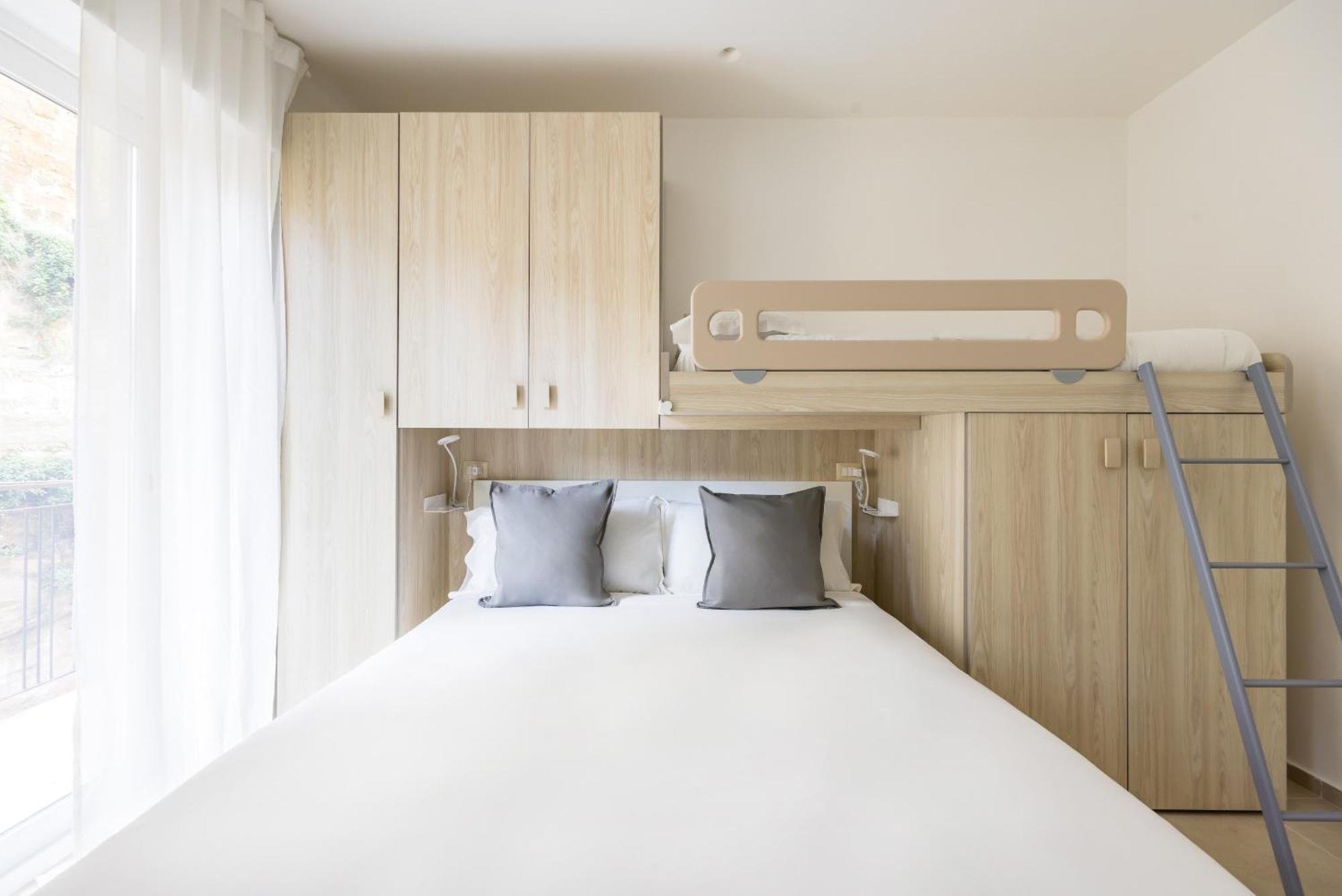 Montesanto View Rooms By Wonderful Italy Наполи Екстериор снимка